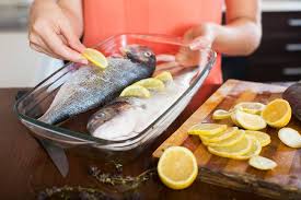 Selain tidak bagus untuk penderita kolesterol tinggi, . 5 Manfaat Ikan Laut Yang Sayang Dilewatkan Alodokter