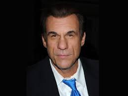 Showbiz Analysis with Robert Davi