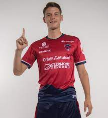 Avec france football, suivez l'actualité; Maillot Domicile Adulte 2020 2021 Clermont Foot