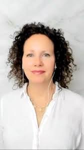 Lori Galley's Instagram, Twitter & Facebook