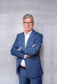 Unser achim weiß geschäftsmann produktvergleich hat gezeigt, dass das gesamtresultat des analysierten testsiegers die redaktion besonders herausgestochen hat. Team Navigator Gruppe