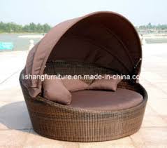 From sleek, round shapes to gorgeous clean lines. China Outdoor Furniture Round Daybed Day Bed Rattan Daybed With Canopy China Daybed With Canopy Wicker Beach Chair