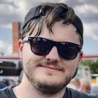 Daniel Dowell's Instagram, Twitter & Facebook