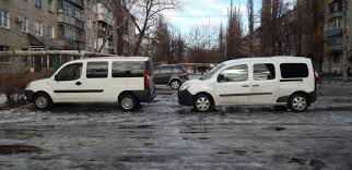 Renault Kangoo Vs Fiat Doblo Ili Taksy Na Progulke Renault Kangoo 1 5 L 2011 Goda Na Drive2