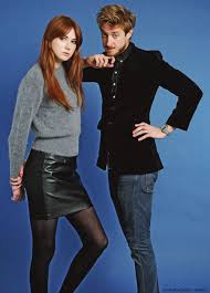 Karen gillan got so angry while making the new movie that she eventually crawled into her inn room. Karen Gillan Arthur Darvill Doctorwho Karen Gillan Filme Serien Sherlock
