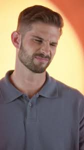 🩷🌵 Voici MICHAËL, 27 ans, courtier immobilier de Lévis. Pour voir son  portrait 👉 occupationdouble.noovo.ca 🗓️ #ODMEXIQUE