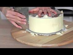 La 1er Couverture D Un Layer Cake Est Cruciale Si Elle N Est Pas Parfaitement Executee Des Vilains Recette Ganache Chocolat Ganache Chocolat Blanc Patisserie