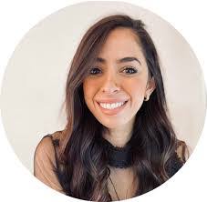 Cynthia Villarreal's Instagram, Twitter & Facebook