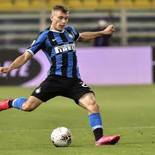 Current transfer rumours targeting nicolo barella and his transfer history before joining inter milan fc. Inter Infortunio Per Barella Risentimento Muscolare Domani Gli Esami Clinici
