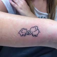 30 Adorable Tiny Elephant Tattoos Spiritus Tattoo Tattoos For Daughters Tiny Elephant Tattoo Little Elephant Tattoos