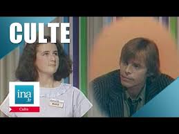 Après des cours de théâtre au conservatoire de rouen elle obtient son premier rôle dans milou en mai de louis malle en 1990. Culte Valerie Lemercier Candidate A L Academie Des 9 Archive Ina Youtube