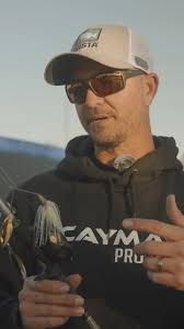 I love throwing this bait especially this time of the year. Hard to beat a  Lew's KVD Signature Series spinnerbait rod with a BB1 and 20lb mono for  this setup. 👊