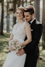 Dein traumkleid günstig und bequem nach hause. Liebevolle Hochzeit Im Schloss Kongen Hochzeitsfotografin Esslingen
