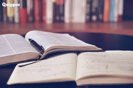 Manfaat bagi pembaca, manfaat bagi penulis resensi, dan manfaat bagi pemilik karya. Contoh Resensi Buku Lengkap Dengan Penjelasan Quipper Blog