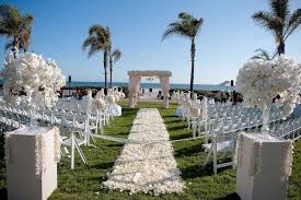 35 Kreative Hochzeitsideen Trauung Und Empfang Im Freien Hochzeit Draussen Trauung Hochzeit Am Wasser