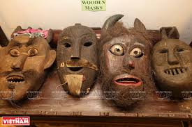 Fotos] Mark Rapoport, coleccionista estadounidense de objetos antiguos de  Vietnam