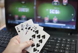 Is playing poker online difficult? | Casino Dreamland