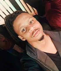 Sabc tv and radio presenter samora mangesi took to social media to share series of snaps of himself in hospital after he was allegedly a victim of a racially motivated attack last week. Samora Grootboom On Twitter Smbwl Smrhl Smfn Oh Wait Nevermind Just Opened My Front Camera By Mistake