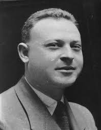 Renee Jacques's Instagram, Twitter & Facebook