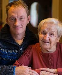 Celia Metz's Instagram, Twitter & Facebook