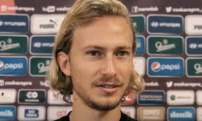 Antonin barak, 26, de tchéquie hellas verona, depuis 2020 milieu offensif valeur marchande: Efotbal Cz Serie A Zazije Barak Praktiky Gattusa Kolem Osobnosti Hellasu Verona Udajne Krouzi Neapol