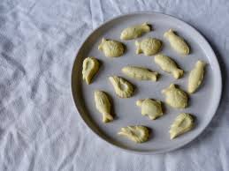 Recette De Fritures De Paques Chocolat Blanc Et Blond Fourre Praline Recette Chocolat Blanc Alimentation Chocolat