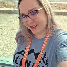 What are some ideas for tribute tattoos for pets?