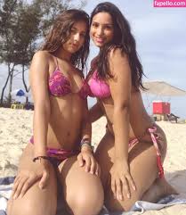 Pack MalaPink Fernanda Oliveira se esfregando na Camila Oliveira
