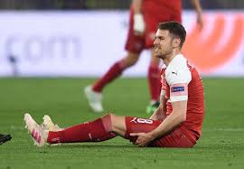 Arsenal midfielder aaron ramsey will be out for up to three weeks with a hamstring injury, gunners manager arsene wenger has. Martin Keown Counts The True Cost Of Aaron Ramsey S Injury And How Arsenal Must Now Respond Football London