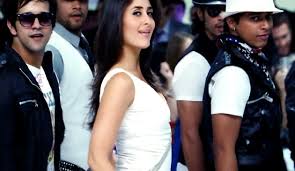 Kareena And Shah Rukh S Crackling Chemistry In Ra One Photogallery For more songs search here telugu songs download, telugu audio songs download, telugu movie songs mp3 download, download telugu songs, www.telugump3songsdownload.com, telugu high quality songs download, telugu normal quality 128 kbps songs download, telugu.