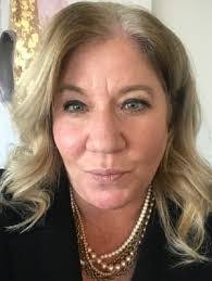 Christine Worthley's Instagram, Twitter & Facebook