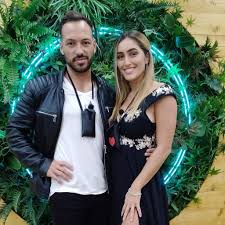 Advogado empreendedor, liberal no sentido verdadeiramente clássico e pai. Zena E Andre Ja Nao Se Escondem Apanhados As Beijocas Em Publico