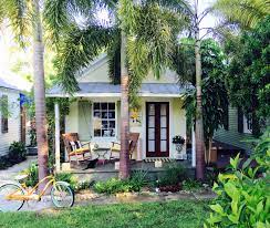 Cottage Living In Conch Grove Compound It Doesn T Get More Authentic Keywest Than This Beach Cottage Style Beach Cottage Decor Beach Cottages