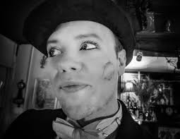 Murder at the Pentagöet! 😱😈 Last winter, @matt4maine took weeks to create  an original murder mystery game, a 1920s Old Hollywood film noir starring  all of our favorite friends 🤩🤩 The result