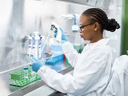 What Does A Biochemist Do And How To Become A Biochemist