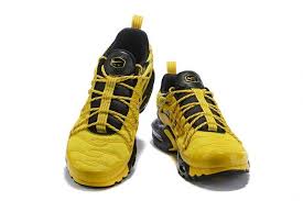 Black And Yellow Air Max Plus Drake Reveals Nike Air Max Plus For Stage Tn Frequency Pack Tour Yellow White Black Sneakers Men S Running Shoes Nike Air Max Plus Nike Air Max Running Shoes For Men