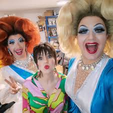 Beyond excited to announce our ✨NYE✨ gig in beautiful Byron !! 🥳🎶🥳  Cannot wait to see the NEW YEAR in with all y'all high vibin' groovers n  dreamers 💃🏻🪩🕺shakin' it in fine