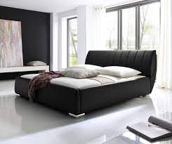Die beinahe zierliche wellenform stellt eine schöne alternative zu herkömmlichen wuchtigen bettgestellen dar und sorgt für leichtigkeit in. Designer Lederbett Polsterbett Schwarz Braun Mit Lattenrost Bettkasten Supply24