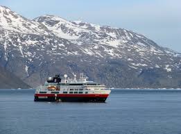 10 Things To Know About Hurtigruten Norway S Expedition Cruise Line