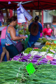 La Marche De Papeete Un Immanquable En Voyage A Tahiti Ile De Tahiti Voyage Tahiti Tahiti