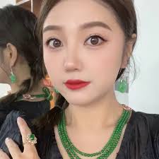 这么耿直的店员要不要给她加工资？ #翡翠手镯#翡翠#翡翠珠宝