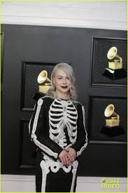 Maybe you would like to learn more about one of these? Best New Artist Nominee Phoebe Bridgers Wears A Skeleton On Her Dress For Grammys 2021 Photo 4532769 2021 Grammys Phoebe Bridgers Pictures Just Jared
