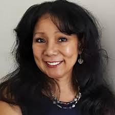 Marlene Hollis's Instagram, Twitter & Facebook