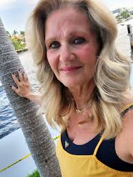 Off for fun with friends. #BocaRaton #lovinlife