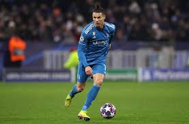 Check out more cristiano ronaldo videos, articles, pictures and more here. Bauchmuskeltraining Cristiano Ronaldo Fordert Fans Zu Wettbewerb Heraus Fussball Stuttgarter Zeitung