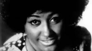 Eartha Kitt, voix singulière du jazz et du cabaret, nous quittait il y a 17  ans