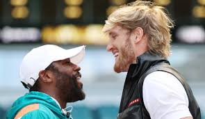 The pair squared off and exchanged insults before the alleged altercation started after jake bizarrely steals mayweather's hat. Wer Zeigt Ubertragt Floyd Mayweather Vs Logan Paul Live Im Tv Und Livestream Alle Infos Zur Ubertragung
