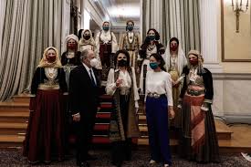 10 1 Fwtografies Apo To Basiliko Deipno Sto Proedriko Megaro Oi Epishmoi Proskeklhmenoi