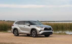 How does the lexus rx compare to the toyota rav4? Comparison Toyota Highlander Platinum 2020 Vs Lexus Rx 350 F Sport 2020 Suv Drive