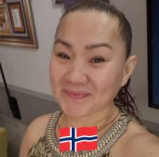 Legacies følger Hope Mikaelson, datter av Klaus Mikaelson og Hayley  Marshall, en "tribid" som stammer fra noen av de mektigste vampyr-, varulv-  og hekseblodslinjene. Hun går på Salvatore School for the Young